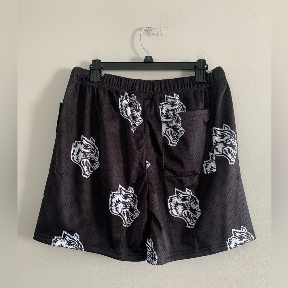 NEW CLUB MONOGRAM MESH SHORTS IN BLACK SIZE:L - Picture 5 of 6